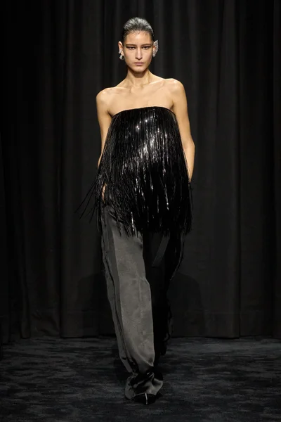 Look 5